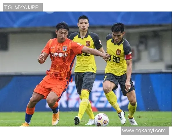 新冠状足球的崛起与影响探讨：疫情下体育运动的新挑战与机遇