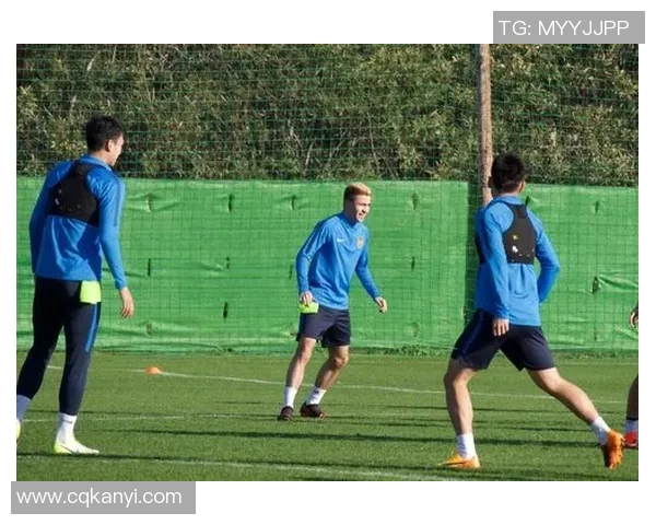 科学足球节奏训练方法探究提升球员表现的创新策略与实践