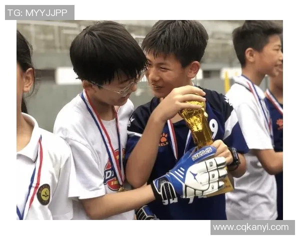 青春足球场上的小正太与基友们的热血成长故事